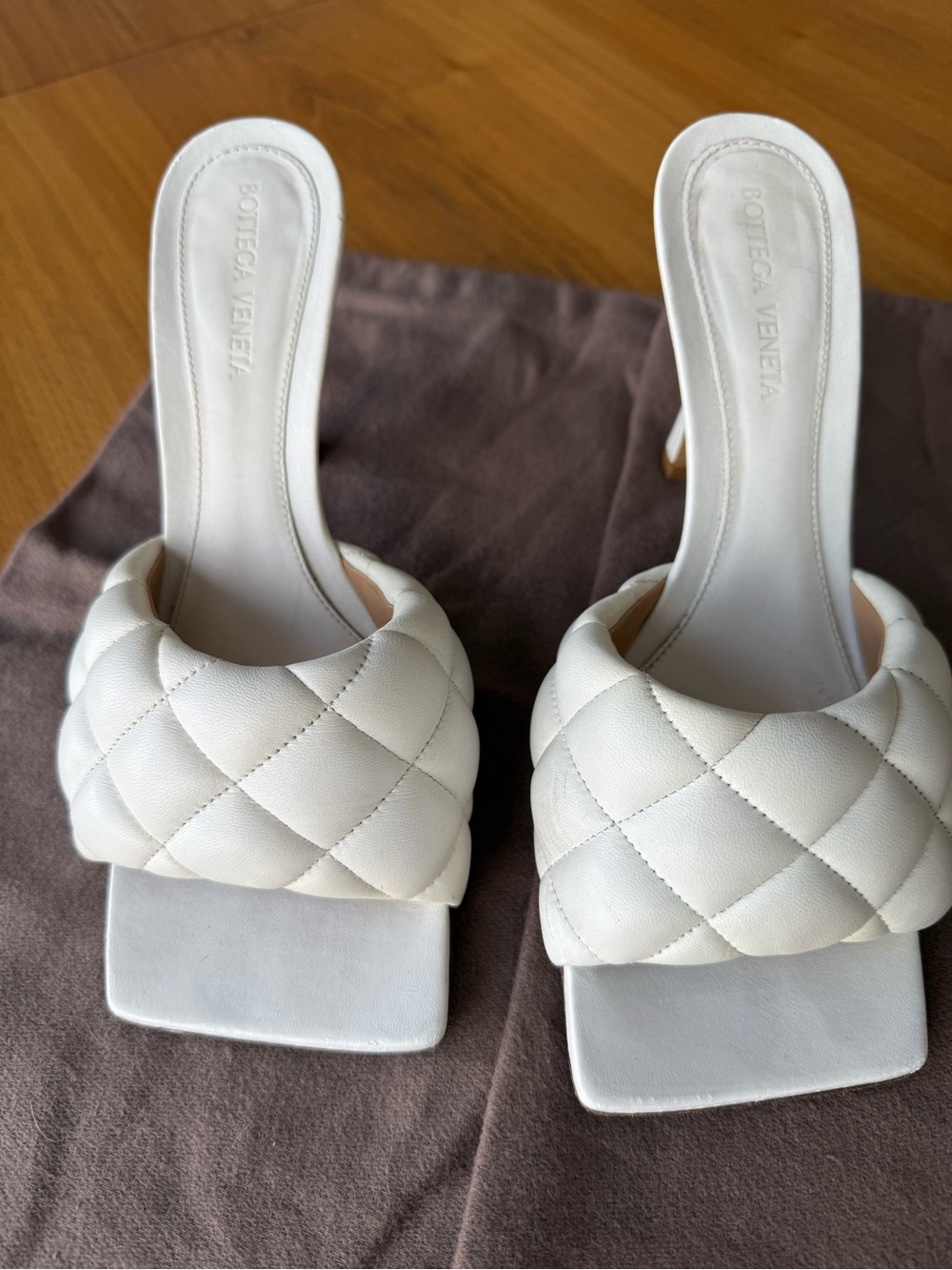 Bottega Veneta white Quilted Padded Slide Mule Sandals Shoes Size 37.5